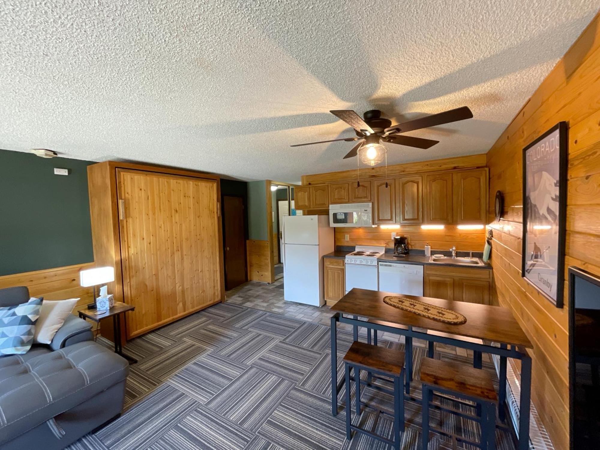 Relax, Adventure, Views, Amenities+Memories Leilighet Granby Eksteriør bilde